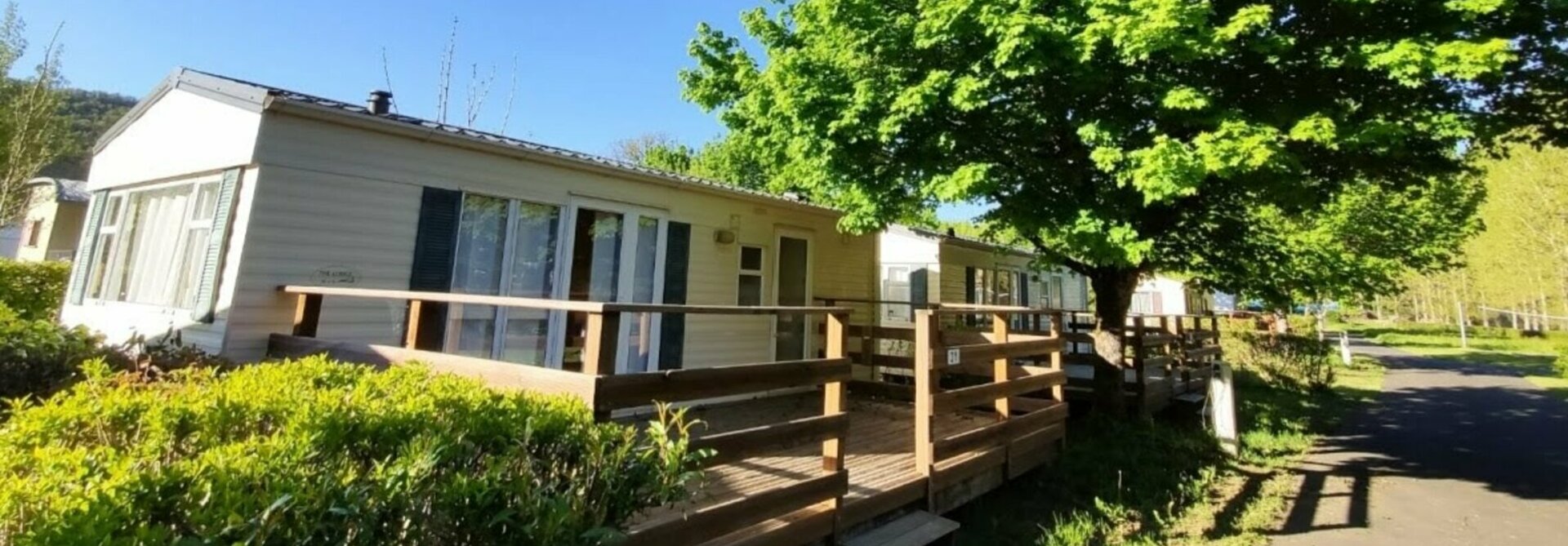 Mobil-homes du Camping Le Val de Cère (15)